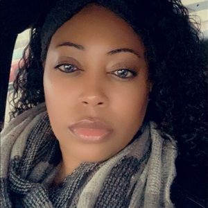 Meet your Posher, Mel